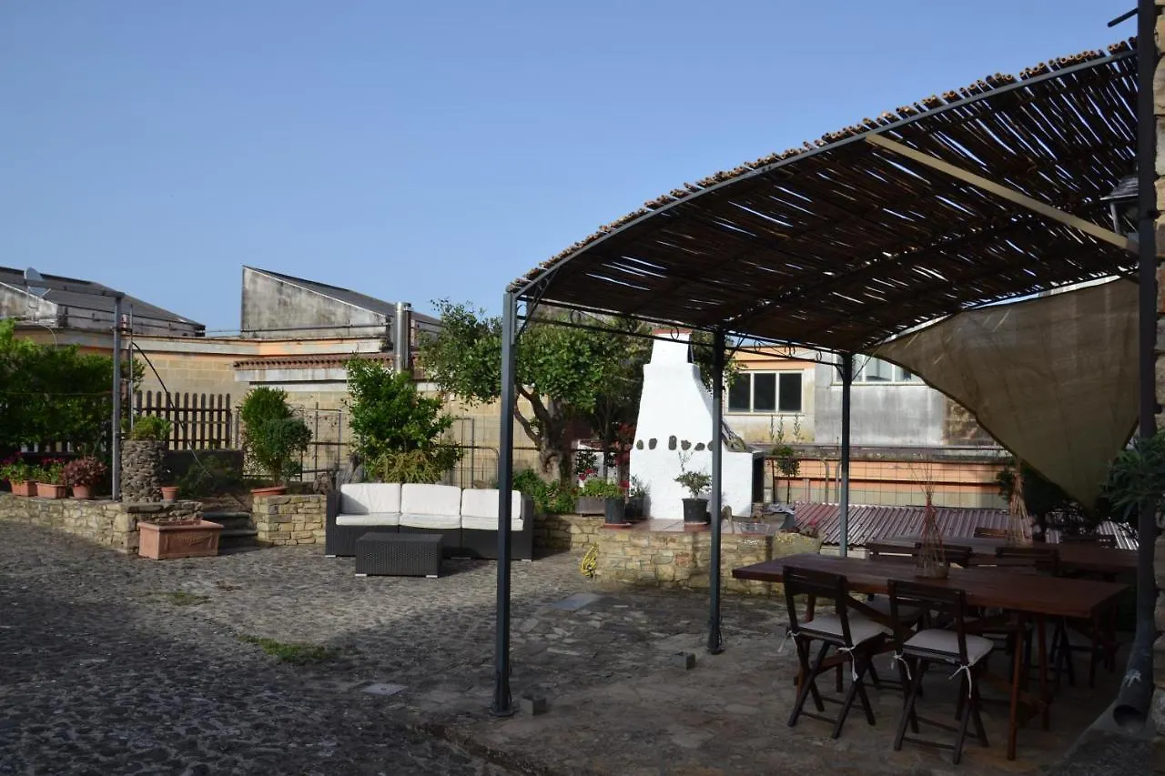 Panzió B&B Sa Muredda Sardara